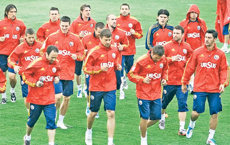 Răzvan Lucescu a creionat deja, la antrenamentul de aseară, primul 11