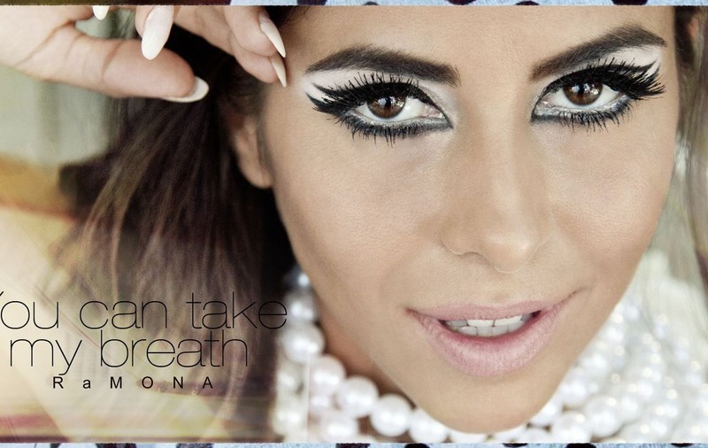 PREMIERĂ LIBERTATEA.RO | RaMONA lansează primul single solo, "You can take my breath away"