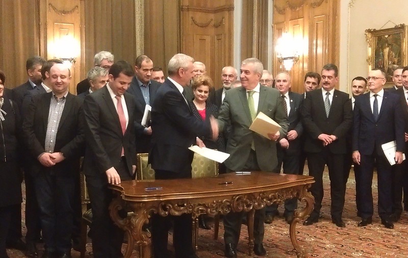 S-a semnat Protocolul Coaliției de Guvernare PSD-ALDE; Urmează un protocol de colaborare în Parlament cu UDMR
