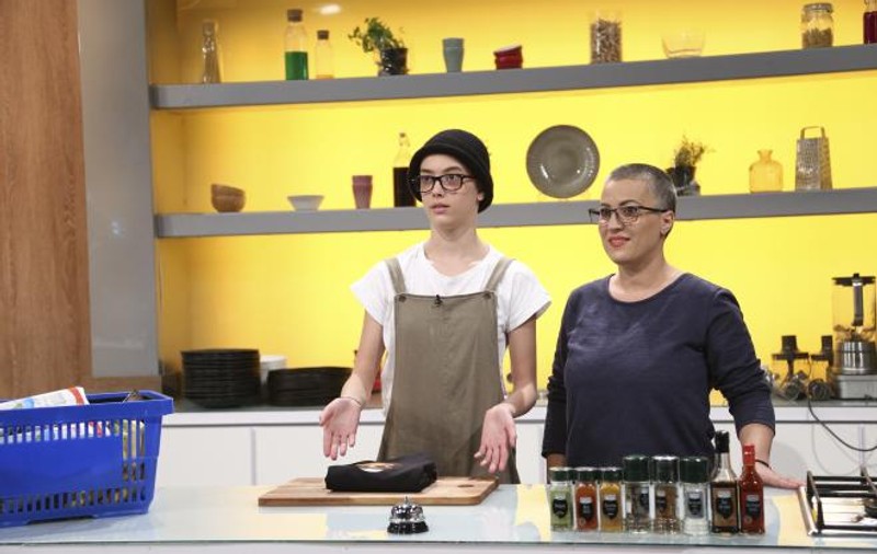 Cine este Maria Luca, fetița de la „Chefi la cuțite”, care suferă de alopecie. „La 6 ani mi-a căzut părul prima dată”