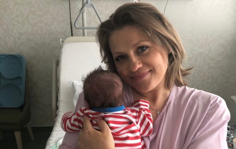 Cum s-a comportat soțul Mirelei Vaida la cele trei nașteri ale vedetei. "Prințul meu a leșinat"