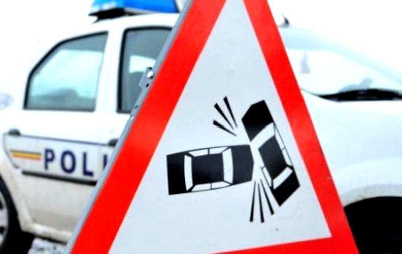 Un băiat de 14 ani din Vâlcea a murit strivit sub mașina pe care o furase
