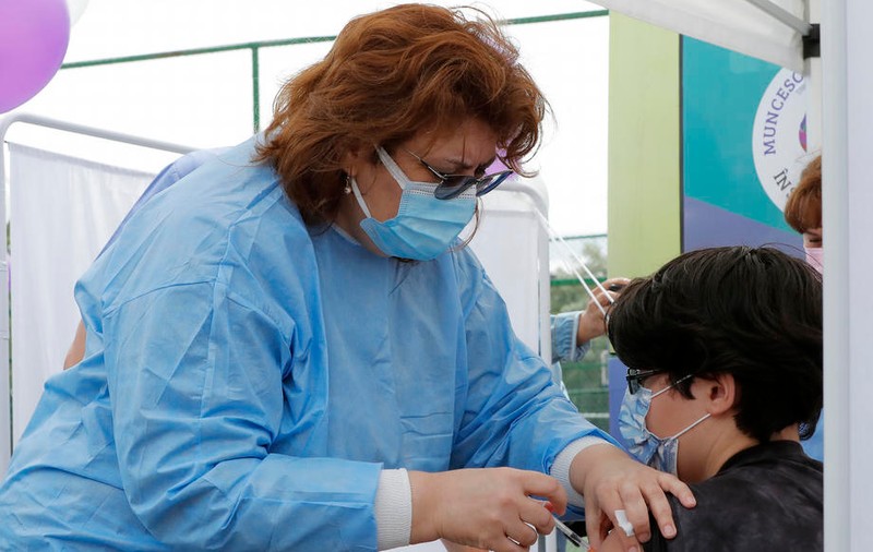 Câți tineri s-au vaccinat anti-COVID în România