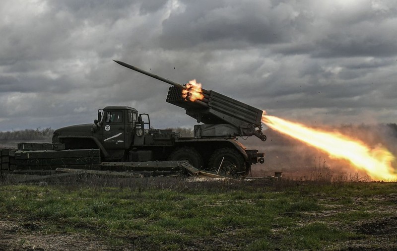 Război în Ucraina, ziua 352 | Rusia a atacat cu 71 de rachete, spune Kievul. Oraşul Zaporojie, lovit de 17 ori într-o oră
