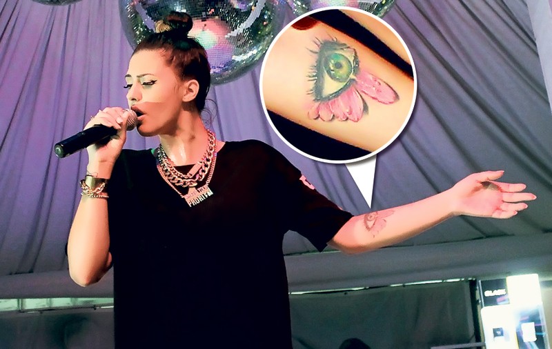 ANTONIA şi OCHIUL CARE PLÂNGE. Ce vrea să ne transmită ARTISTA?