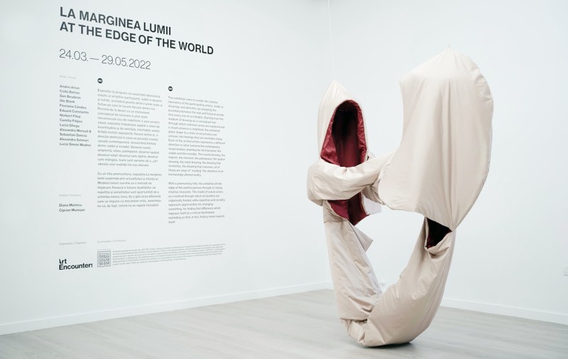 La marginea lumii: o nouă expoziție internațională organizată de Fundația Art Encounters