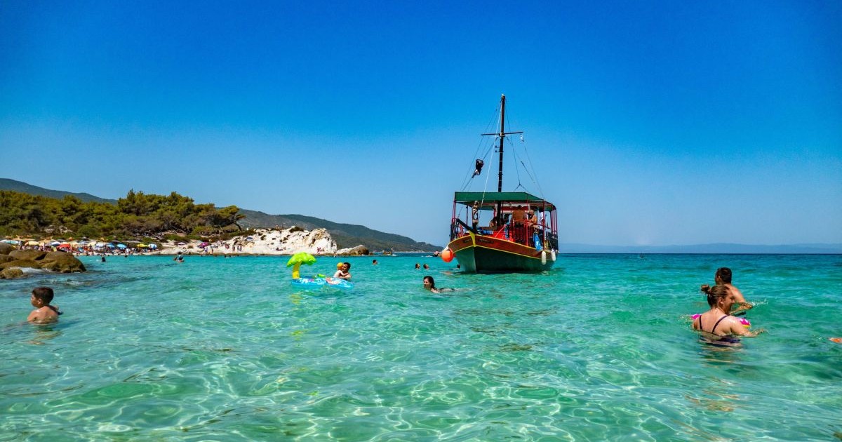 Multe din colțurile Mediteranei arată încă paradisiac. Aici, Grecia FOTO: Hepta