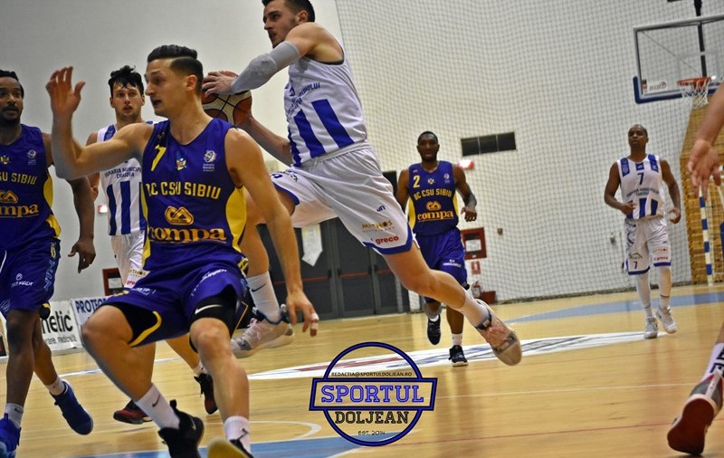 Semifinalele Ligii Naționalei de baschet masculin. CSU Sibiu - CSM Oradea e finala