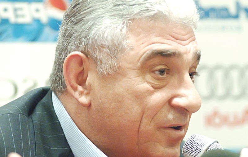 Giovani Becali: «Familia Moggi l-a îngropat pe Adi!»