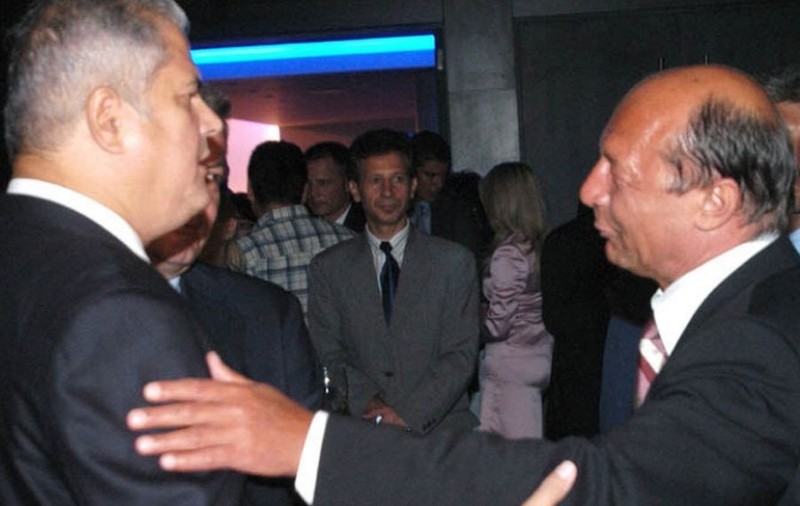 DE DUPĂ GRATII, Năstase ARUNCĂ SĂGEŢI OTRĂVITE spre COTROCENI
