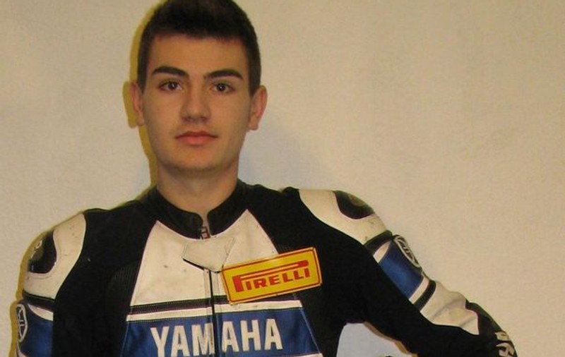 Tragic! Mircea Vrăjitoru, unul dintre cei mai buni tineri motociclişti din România, se zbate între viaţă şi moarte