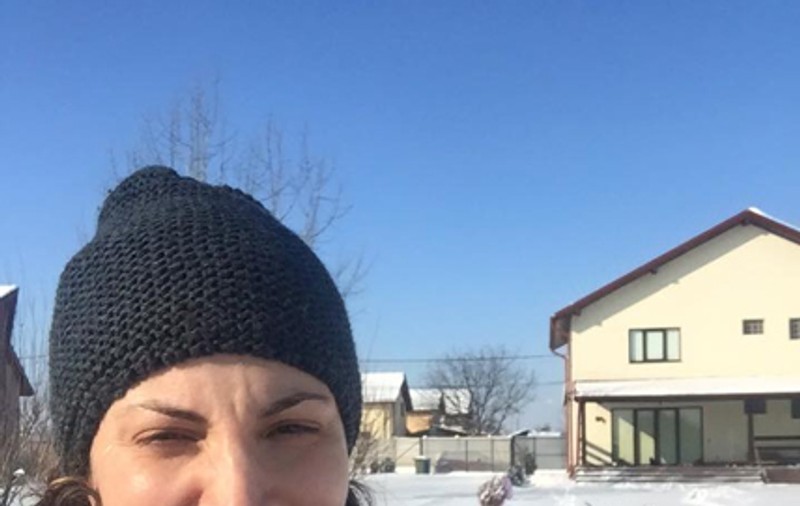 Ioana Ginghină și-a făcut singură tortul de ziua ei! Și ne dă și rețeta