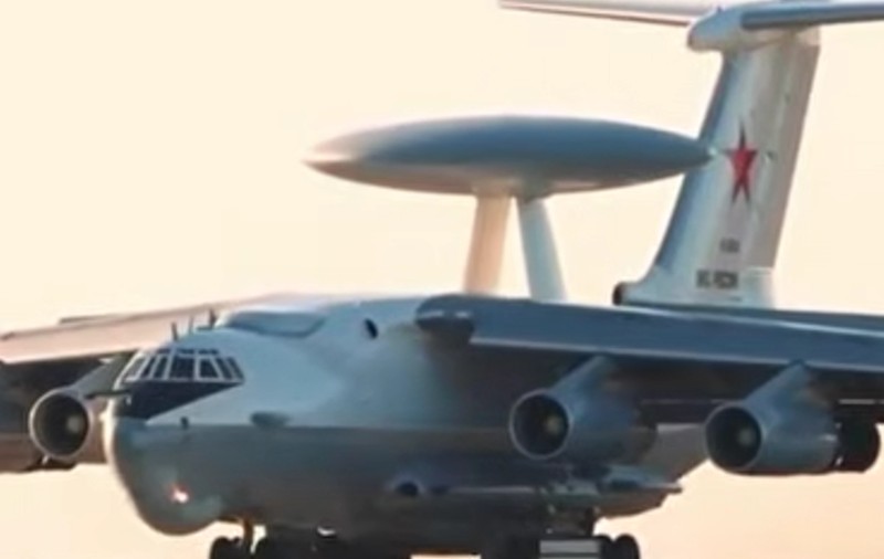 Rușii și-au mutat avioanele militare A-50 pe aeroporturi civile, ca să le ferească de atacurile ucrainene. Dronele Kievului au distrus deja trei