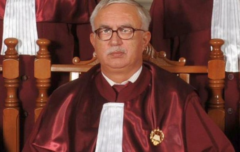 Zi importantă! CCR decide asupra dezincriminării abuzului în serviciu | Sute de politicieni ar putea scăpa