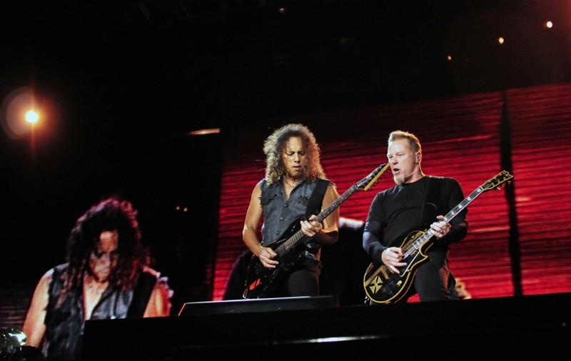 Se lansează un CD special ”Tribut to Metallica”