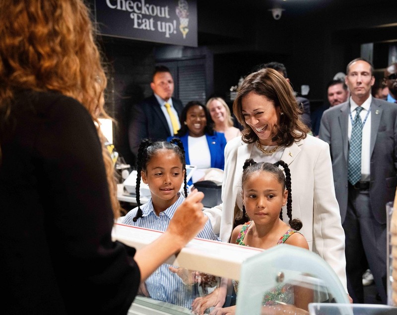Cine este Kamala Harris, candidata democrată pentru Casa Albă și prima vicepreședintă din istoria SUA