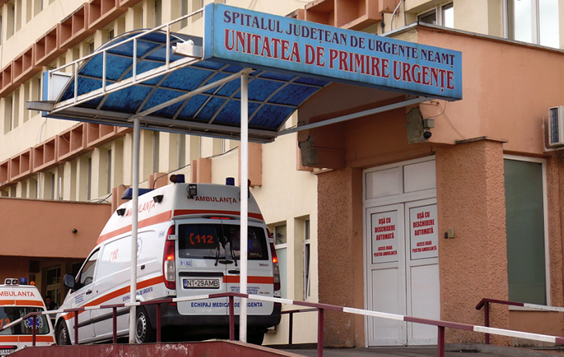 O femeie a murit după ce a ales să nască acasă, cu o moașă găsită online. Medic: „În România este interzisă nașterea la domiciliu”