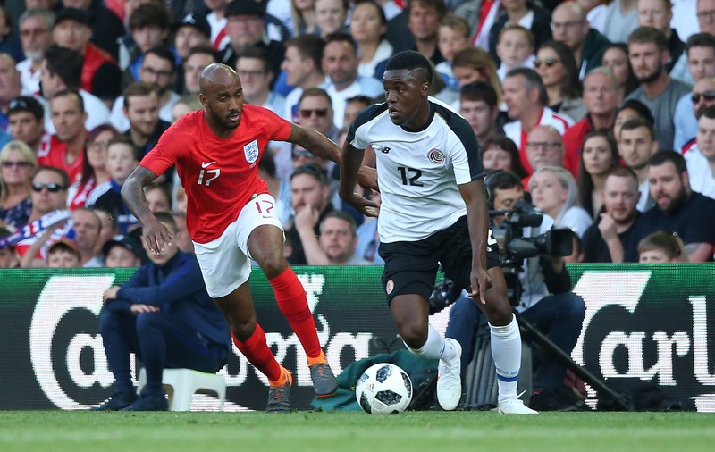 Englezul Fabian Delph, învoit de la meciul cu Tunisia pentru a asista la nașterea celui de-al treilea său copil. Și Phil Jones va deveni tată în timpul CM. Danezul Knudsen e deja fericit