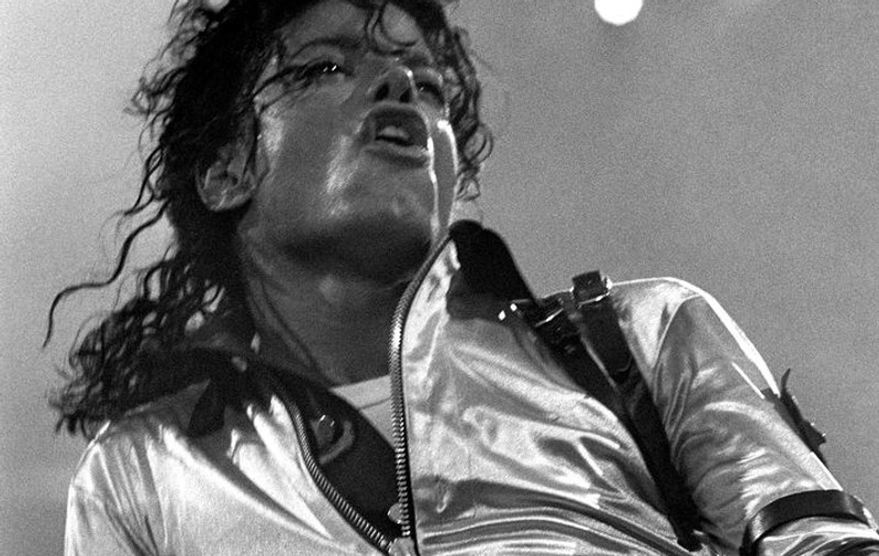 Fraţii lui Michael Jackson vor lansa o linie de îmbrăcăminte, în memoria Megastarului