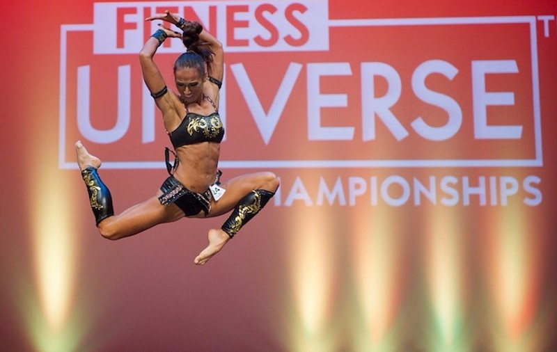 Anca Bucur atacă titlul la Miss Fitness Universe 2017. Ce a spus sportiva, înaintea plecării în Florida / GALERIE FOTO