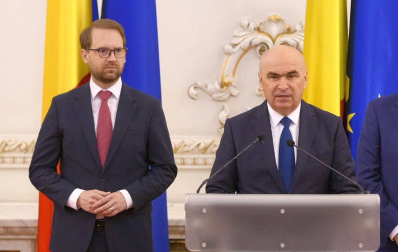 Opoziția depune moțiune de cenzură împotriva Guvernului Bolojan alături de Victor Ponta, ținta fiind și USR: „Statul, acaparat de gruparea antiromânească”