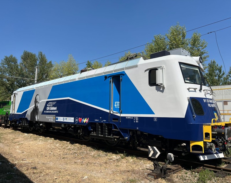 Prima locomotivă electrică modernizată de CFR Călători cu fonduri prin PNRR va circula până la sfârșitul anului. Ce viteză poate atinge