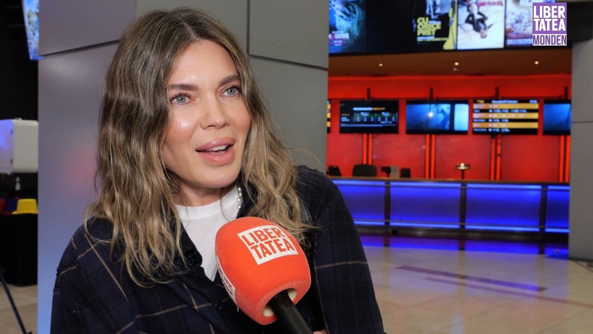 Gina Pistol la premiera de gală a filmului "3 zile în septembrie"
