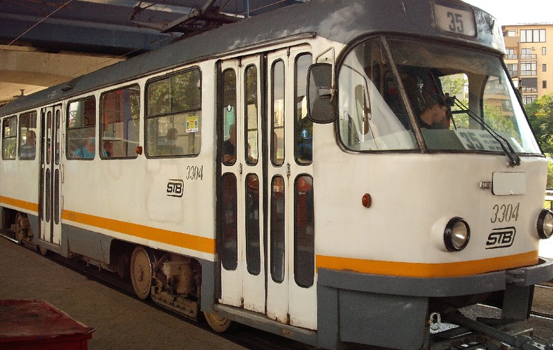 Tramvaiele Tatra își iau rămas-bun de la călători, după 53 de ani de serviciu în transportul public din București. Când poți să le vezi pentru ultima dată