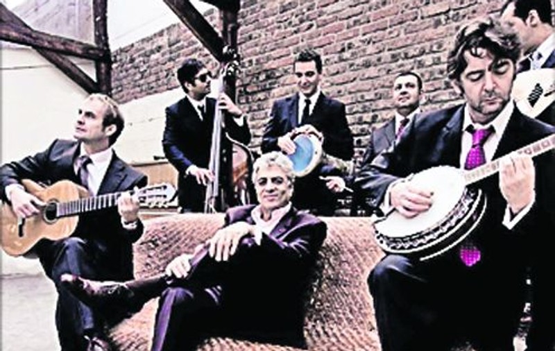 Enrico Macias şi trupa lui, concert la Bucureşti