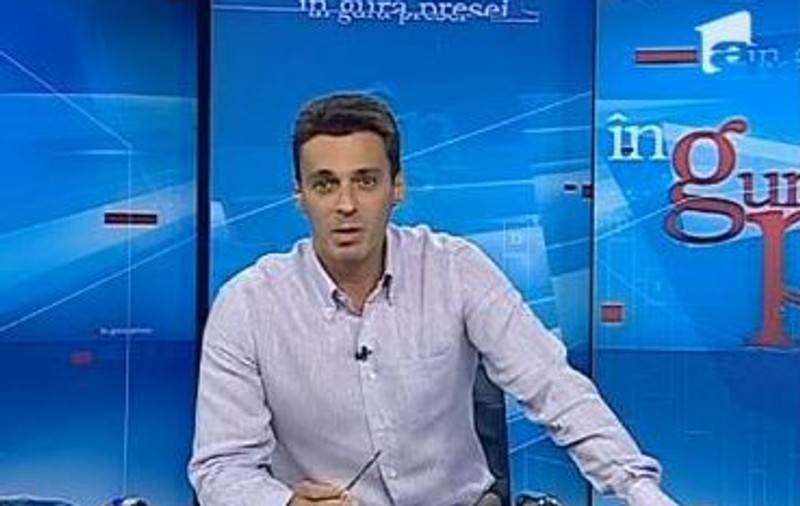 Mircea Badea se pregăteşte pentru un super meci de fotbal | VIDEO