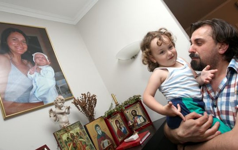 ÎNDUIOȘĂTOR! Petru Mircea, soțul Mădălinei Manole: "Fiul meu vrea să-i pun CD-ul cu muzica mamei lui"