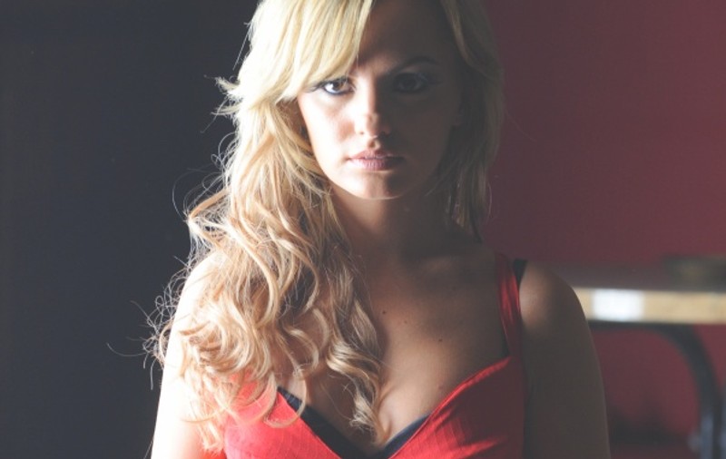 Alexandra Stan a vorbit despre iubire. Află când a avut primul prieten!