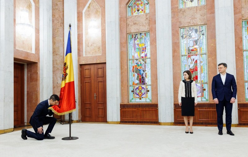 Noul ministru de externe din Republica Moldova a depus jurământul. Maia Sandu: „Prioritară rămâne relaţia cu România şi Ucraina, care ne apără”