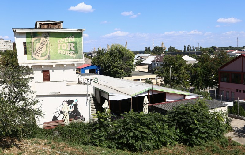 FOTO EXCLUSIVE | Cum arată clubul unde cei doi baschetbaliști americani au fost înjunghiați