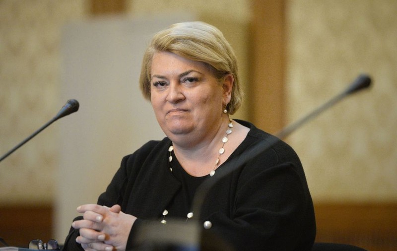 Doina Gradea, șefa TVR, spune despre show-ul de Revelion cu Vacanța Mare, în care sunt ironizate regulile anti-COVID, că a fost „o satiră” și că l-ar putea da în reluare