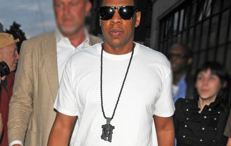 Jay-Z se apucă de scris