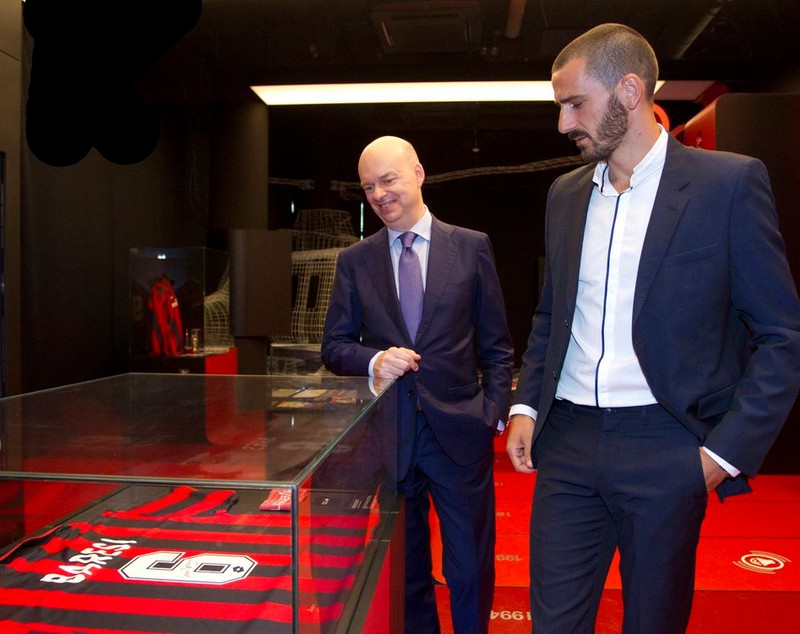 UPDATE. Bomba verii în Italia: Bonucci la AC Milan! Adversara Craiovei s-a întârit cu stoperul de la Juventus Torino. Mesaj pentru fanii lui Juve. Vine şi Lucas Biglia