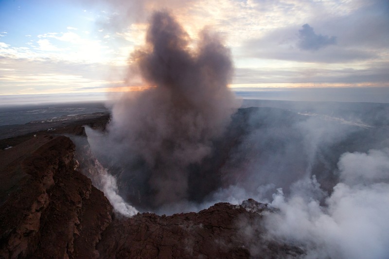 Alertă cod roșu în Hawaii din cauza erupțiilor vulcanului Kilauea