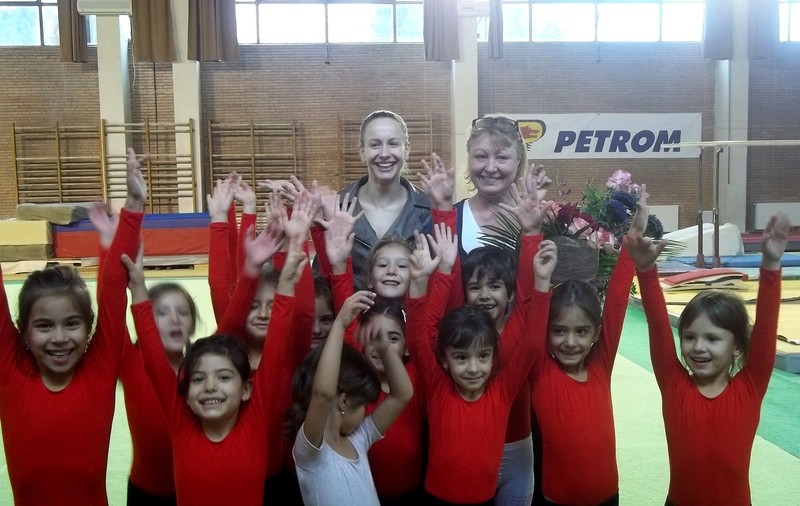 Sandra Izbaşa a pus la cale un complot cu gimnastele Stelei