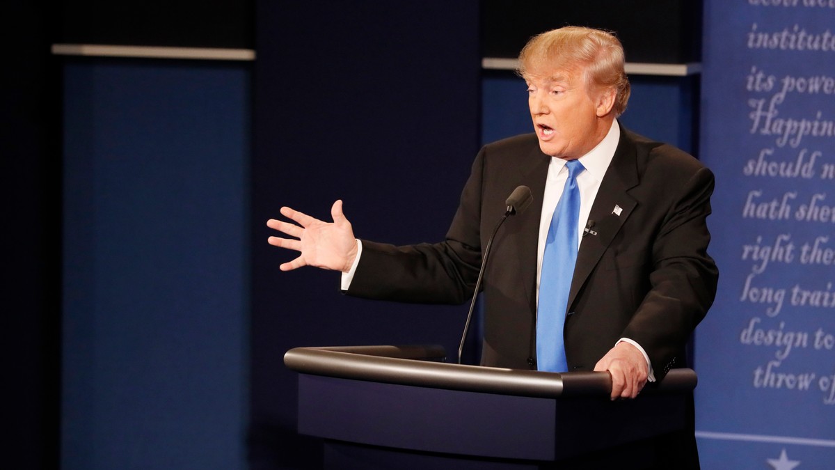 Trump a transformat deschiderea uui hotel nou într-un eveniment de campanie