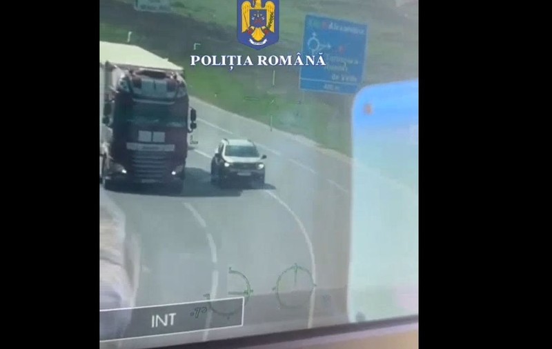 Depășire periculoasă, filmată din elicopterul Poliției. Ce a pățit șoferul - VIDEO