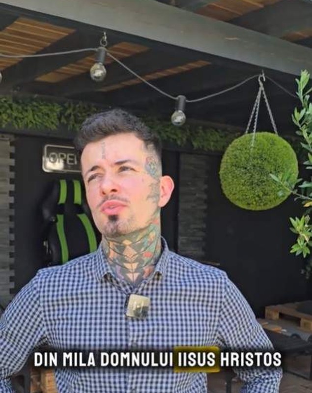 Imagini din casa lui Zanni, în care s-a mutat în urmă cu doi ani. Artistul și-a schimbat religia. „Fix de acolo îmi voi câștiga pâinea”