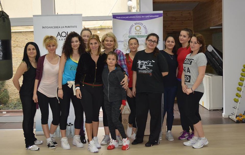 Ruxandra Dragomir a dat racheta de tenis pe zumba!