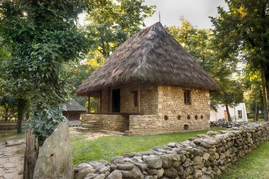 Locuri de vizitat în Suceava - Muzeul Satului Bucovinean