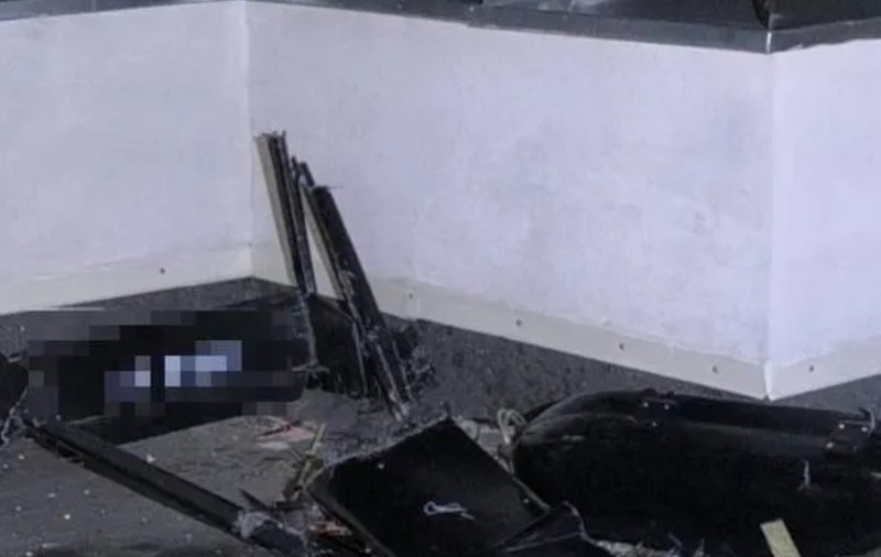 Dronă descoperită pe acoperișul unui bloc din centrul orașului Chișinău. Locatarii au fost evacuați de urgență