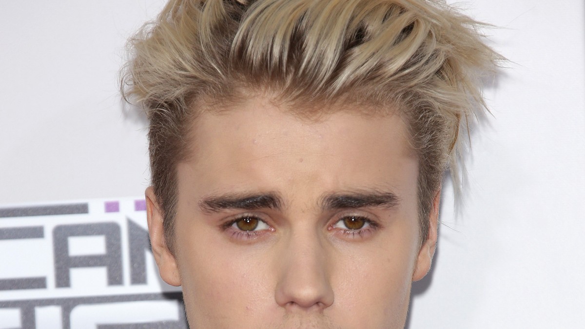 justin bieber a lovit un fan