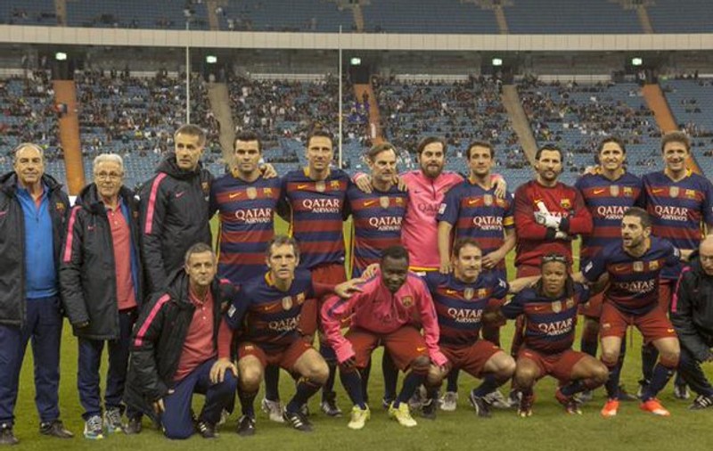 Gică Popescu a jucat din nou fotbal. ^Fostul internațional s-a mișcat bine în meciul legendelor Barcelona - Real 3-0 / GALERIE FOTO&VIDEO