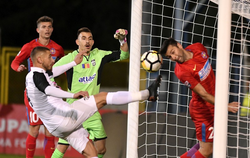 Portarul Rareș Sporea, omul meciului Unirea Alba Iulia - FCSB, a fost descoperit de nașul lui Rusescu
