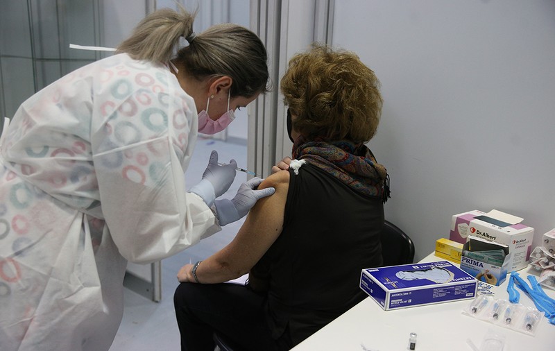 Peste 56.000 de persoane au fost vaccinate anti-COVID în ultimele 24 de ore
