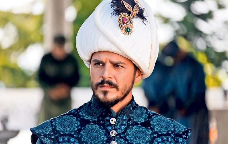 INTERVIU | Mehmet Günsür, prinţul Mustafa din «Suleyman Magnificul»: "Nu-mi plac femeile mofturoase!"